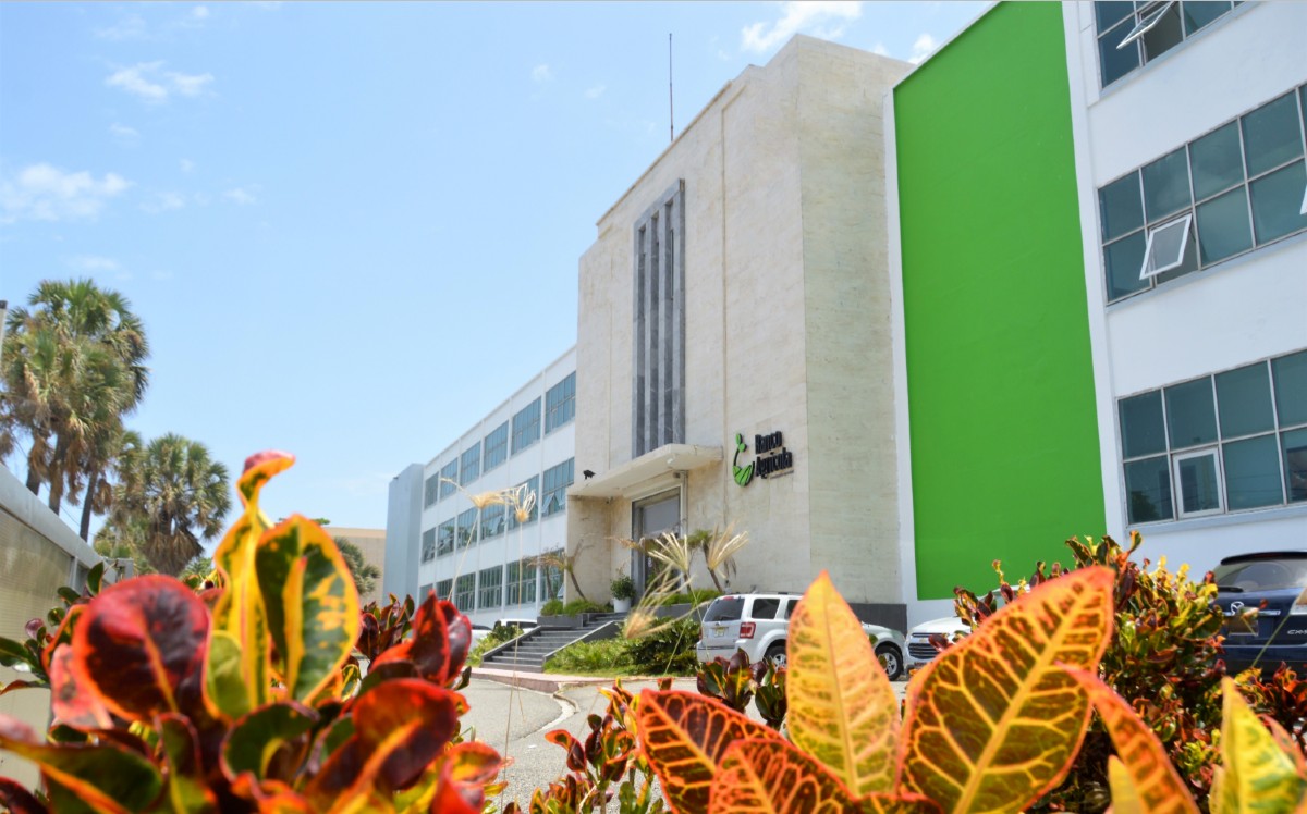 Fachada del BancoAgrícola